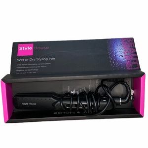 Style House Wet or Dry Styling Iron